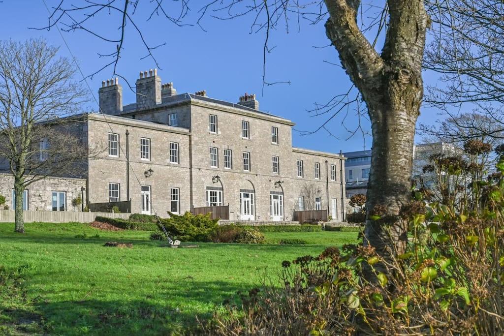 9 Admiralty House Stunning Luxury Apartment With Free Parking Plymouth Exterior photo
